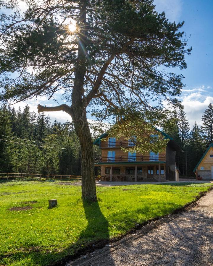Apartmani Jezero Жабляк Экстерьер фото