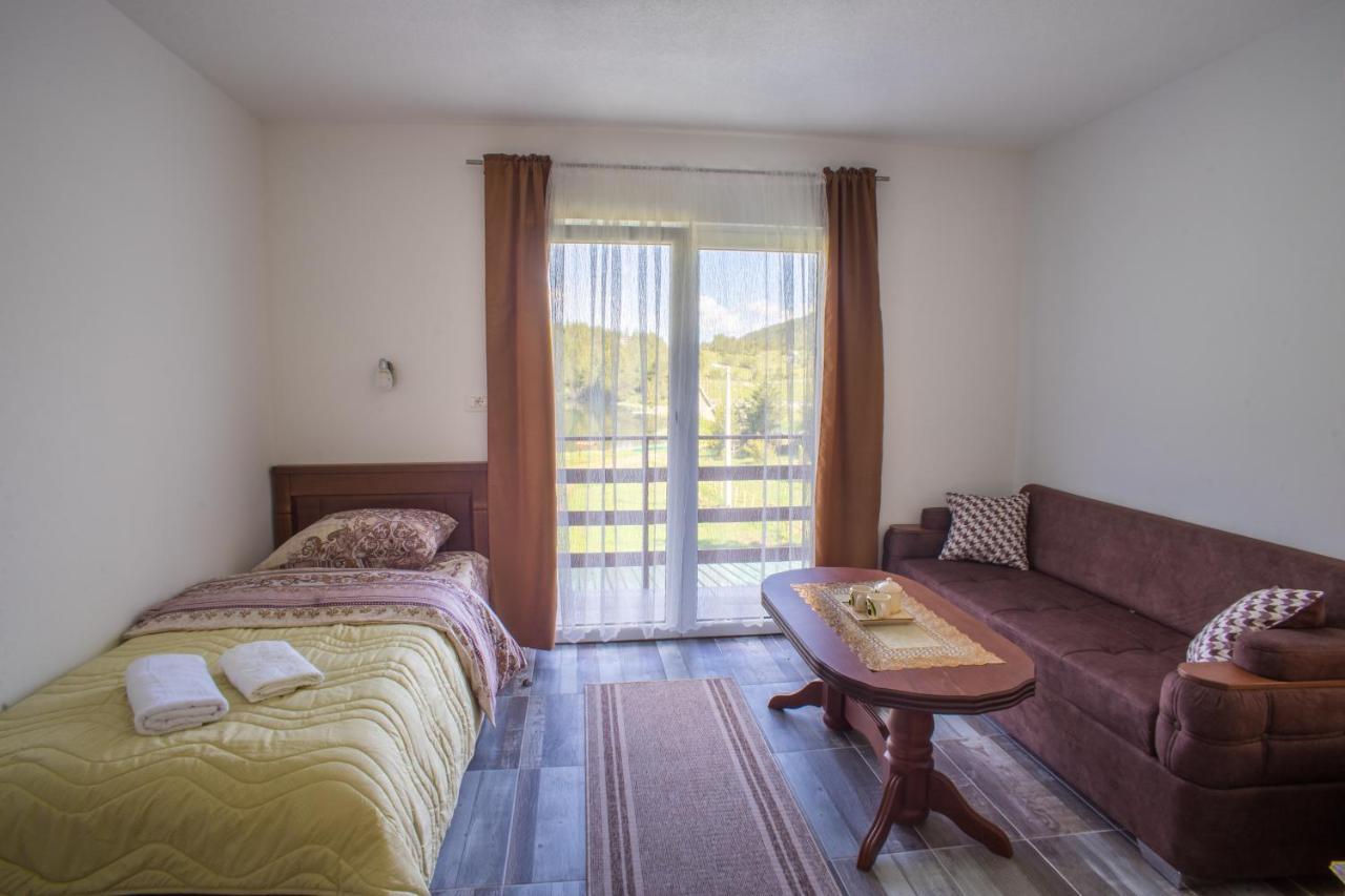 Apartmani Jezero Жабляк Экстерьер фото
